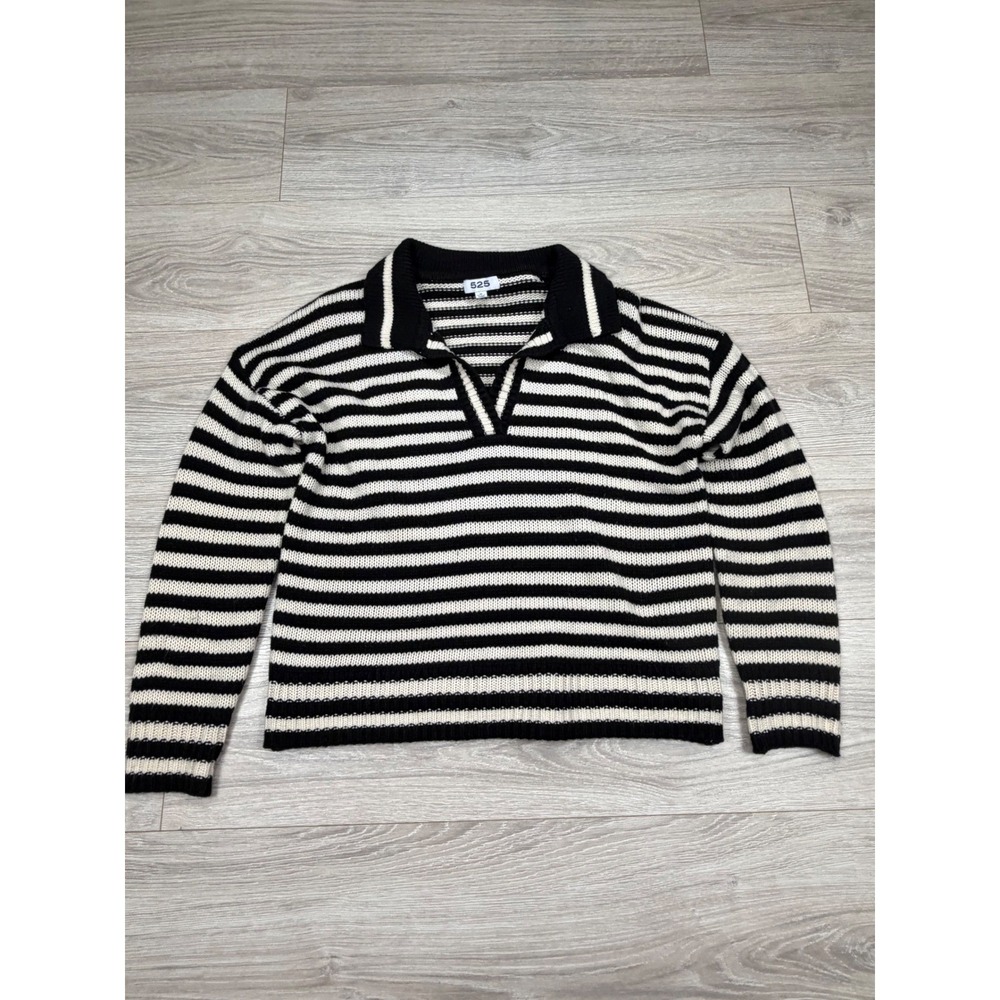 525‎ America Womens Black White Striped Polo Sweater V-Neck Knit Top Size Medium